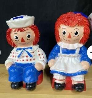 Vintage 1972 Raggedy Ann and Andy Plastic Coin Bank